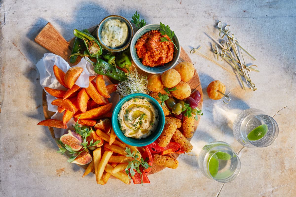 aviko_prkno_s_batatovymi_amerikami_appetizery_a_dipy