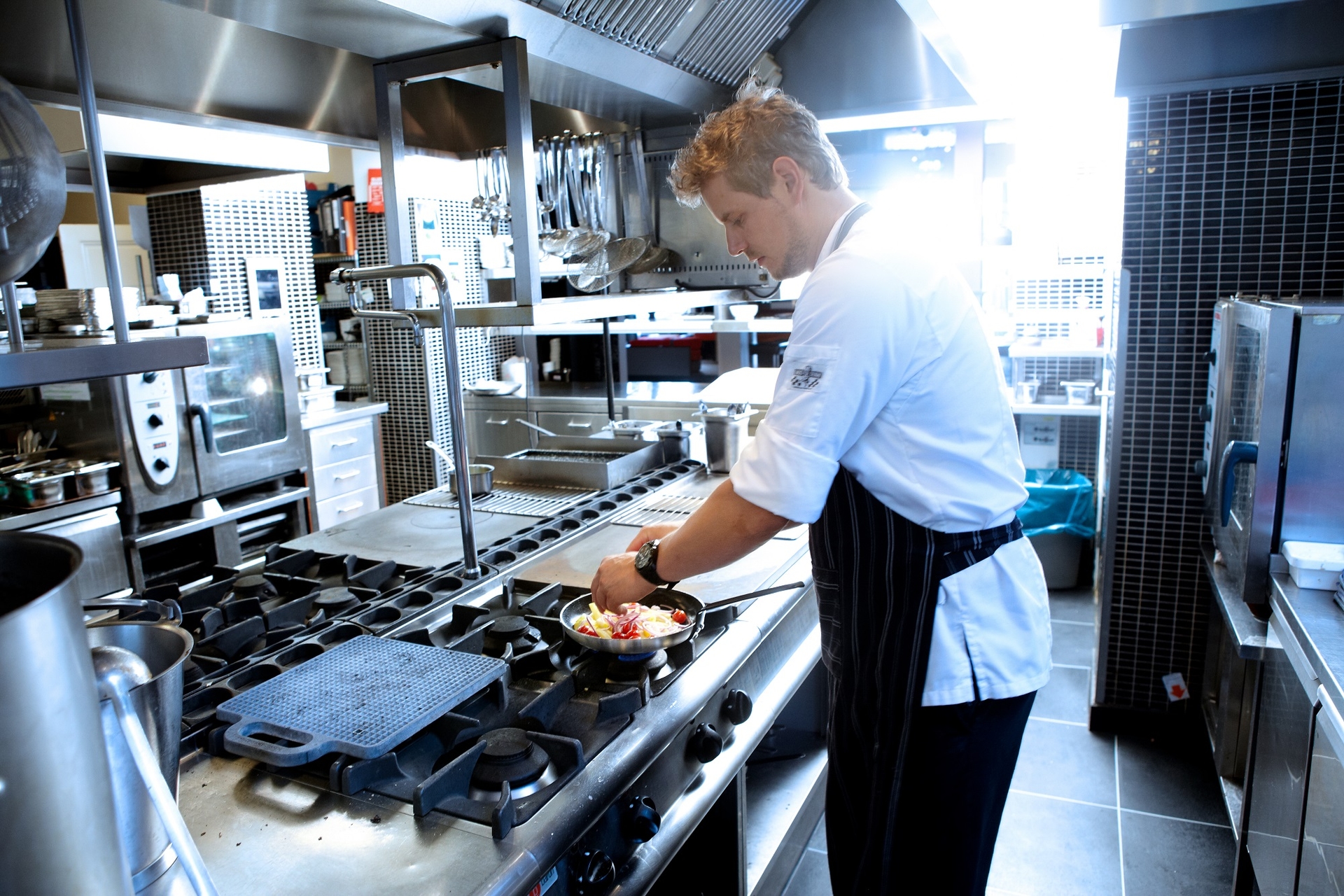 co-dela-restauraci-ziskovou-poznatky-z-luxusnich-restauraci-a-rychleho-obcerstveni