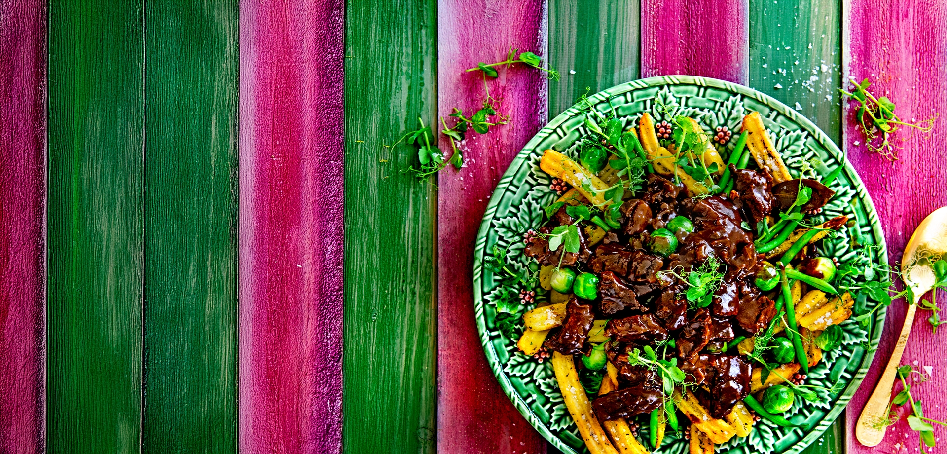 Naládované vlnité hranolky s dušeným masem